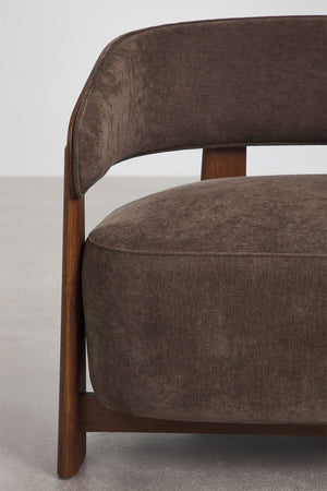 Olea armchair – seat cushion and side frame close-up