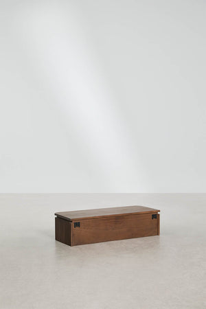 Biljandi console – lifestyle shot in bright hallway, light acacia wood