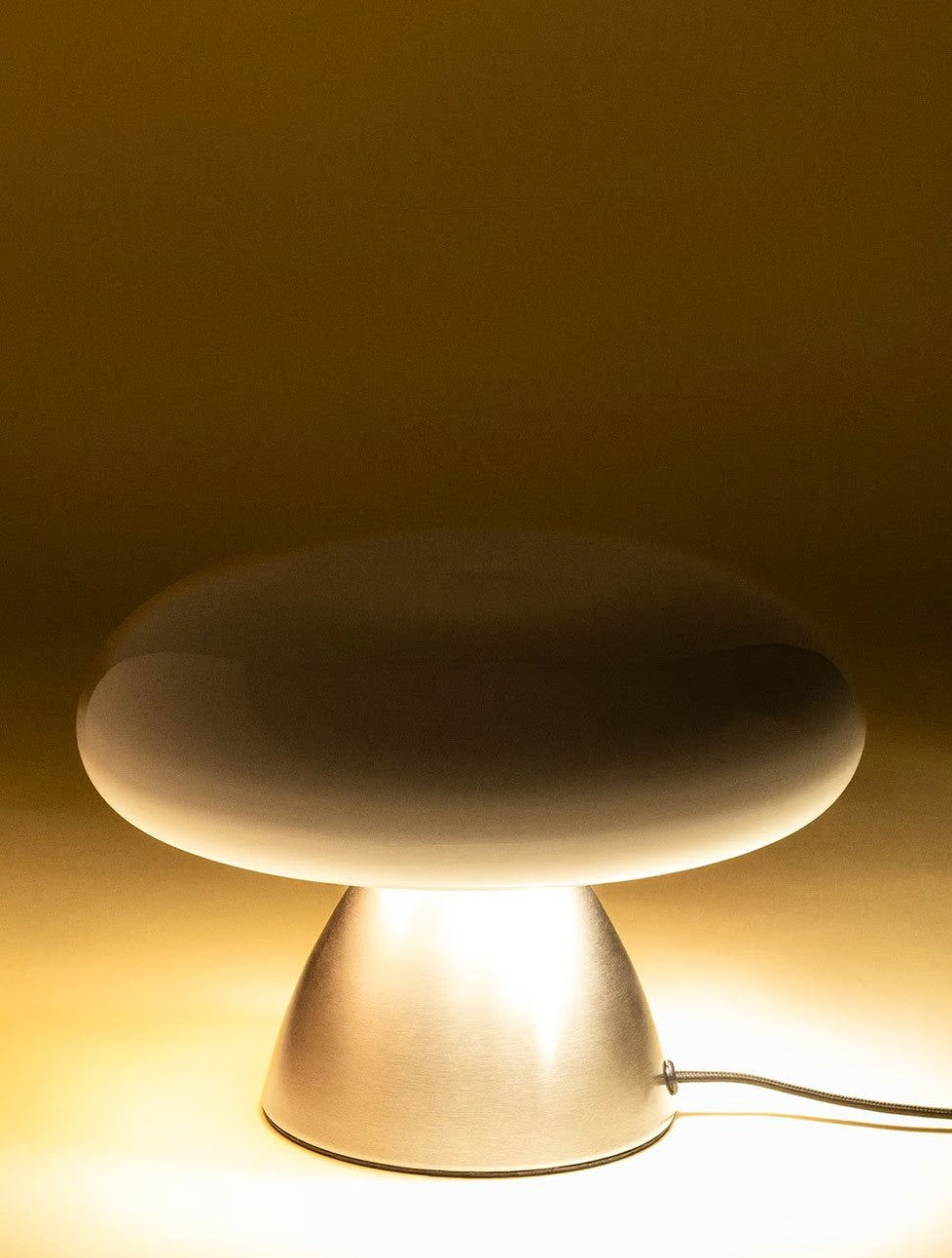 Desere Table Lamp