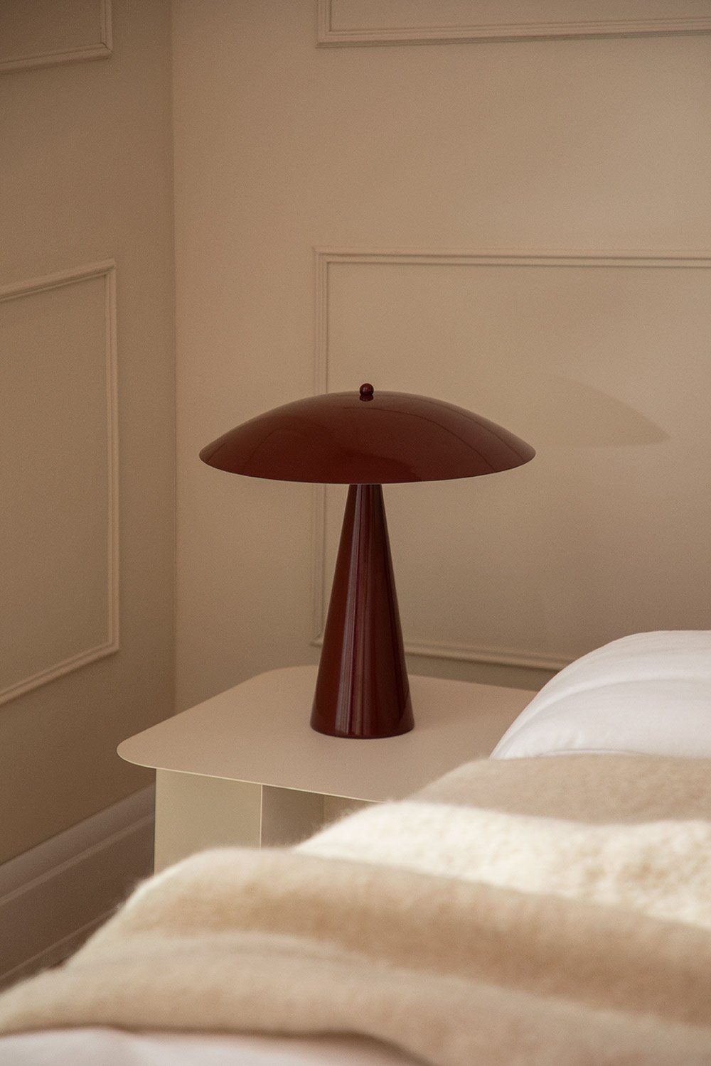 Irune Iron Table Lamp