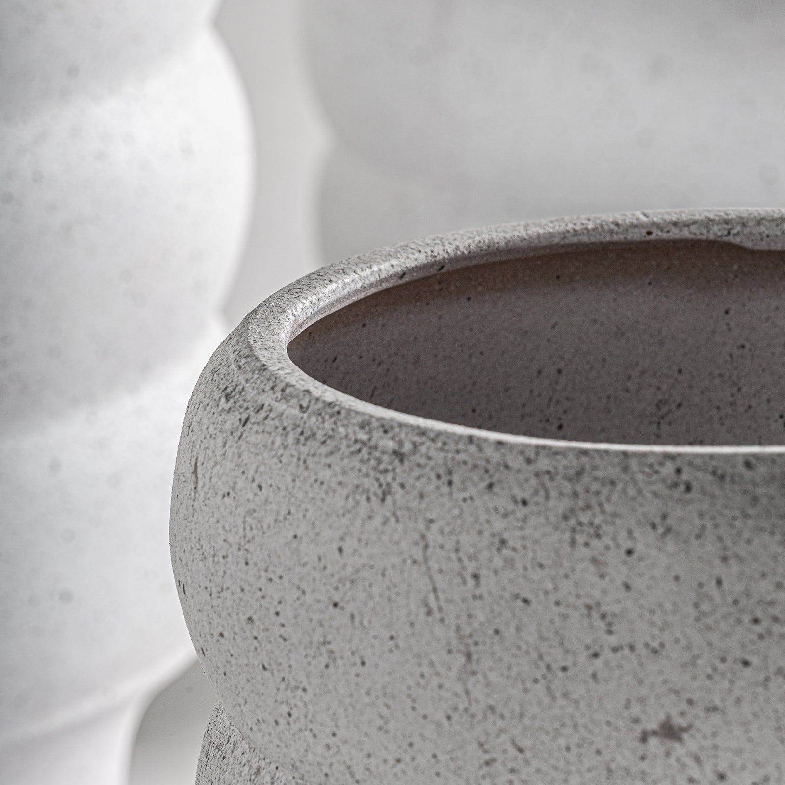 Froya Plant Pots