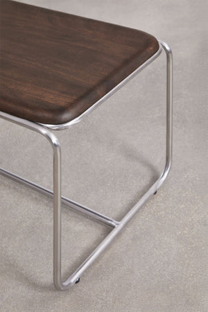 Altrex bench – three-quarter front view on neutral background