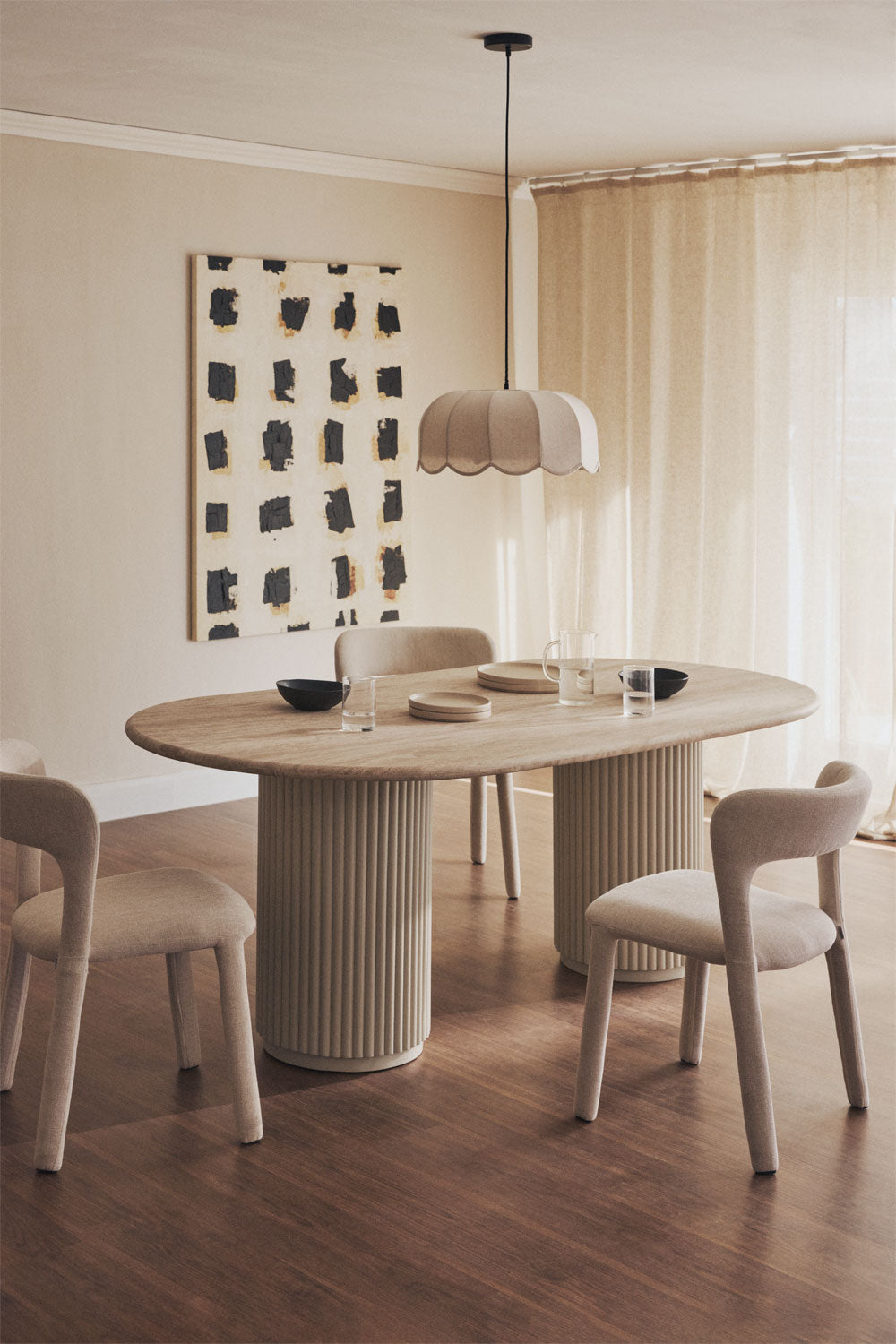Gisy Dining Table - Oval
