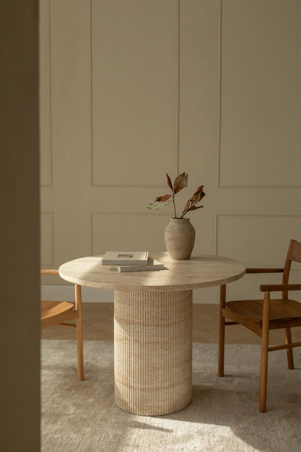 Velia Round Dining Table
