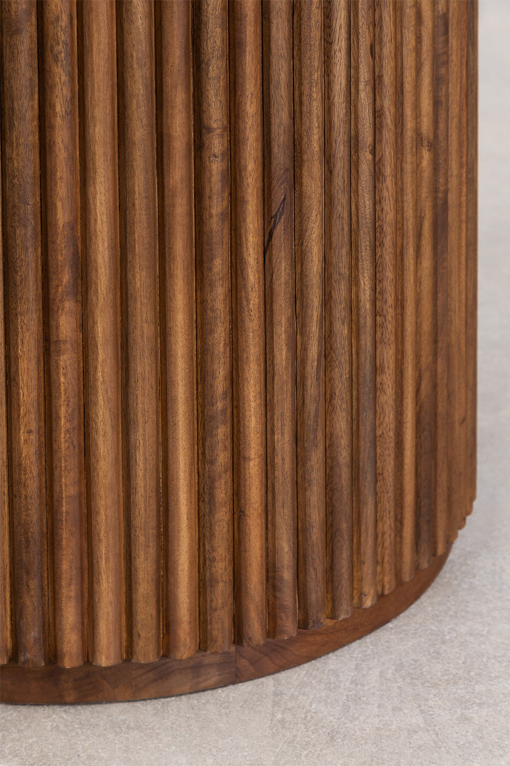 Gisy Dining Table - Round
