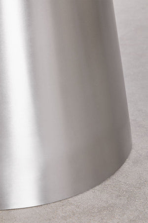 Baelor Round Dining Table