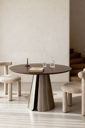 Baelor Round Dining Table