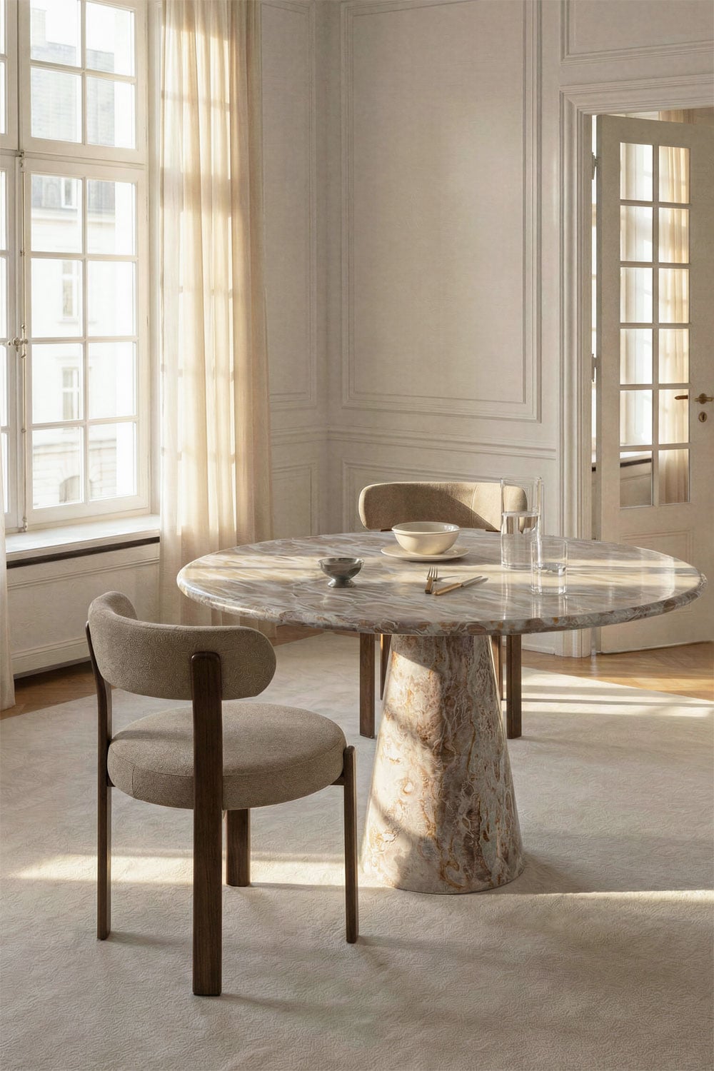 Alodia Marble Round Dining Table