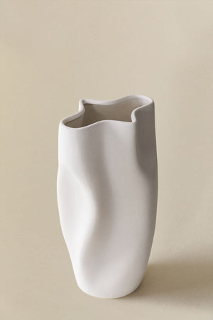 Varteni Vase