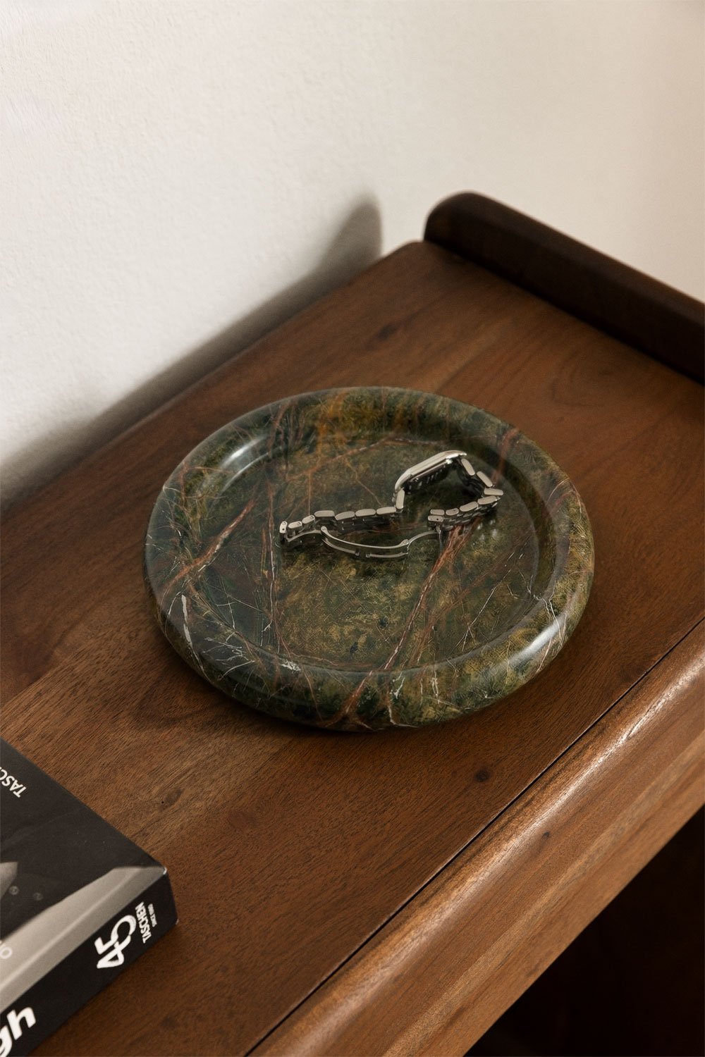 Close-up of the Velmar polished marble tray